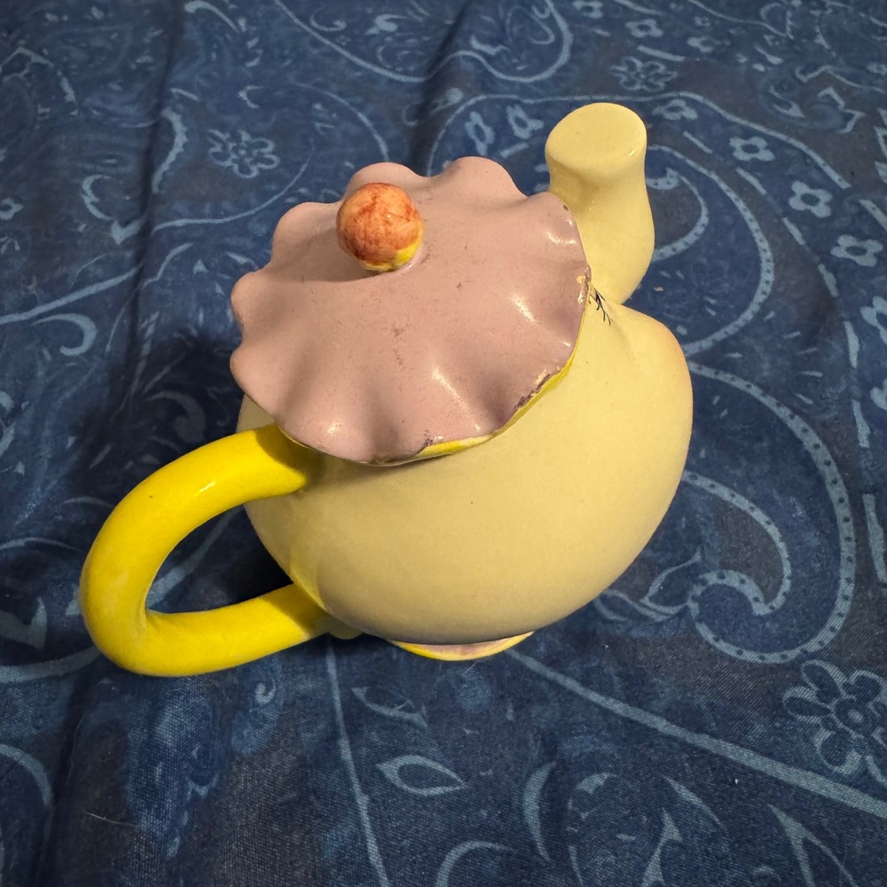 Disney Mrs Potts Teapot Figurine Beauty and the Beast Ceramic Taiwan